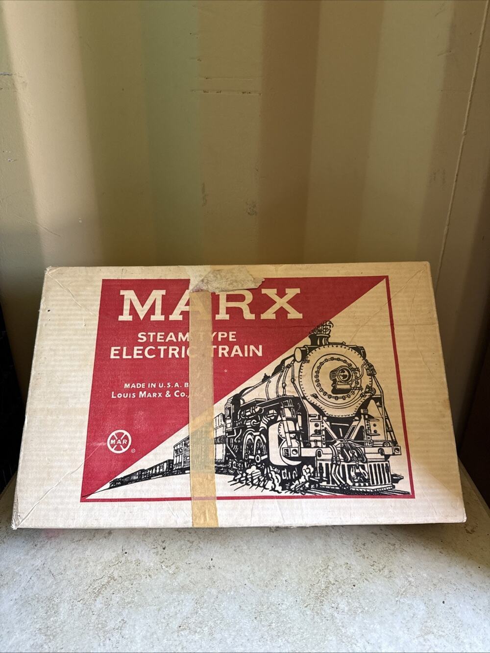 Vintage Louis Marx Stream Line Electrical Train Set with Original Box #4206